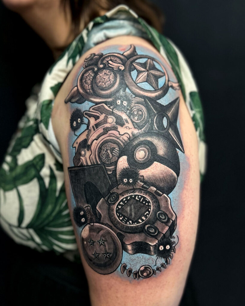 Tatuaje de elementos de anime tatuado por kaorukel